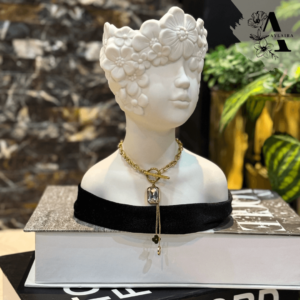Luna White Necklace
